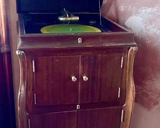 Mahogany record player