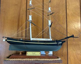The topaz model ship