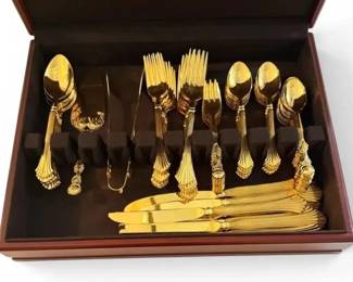 Rogers GoldToned Pavilion Pattern Flatware Set w Box