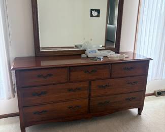 Thomasville Dresser with Mirror