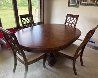 Dining room table