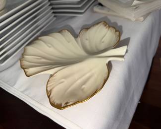 Lenox party dish