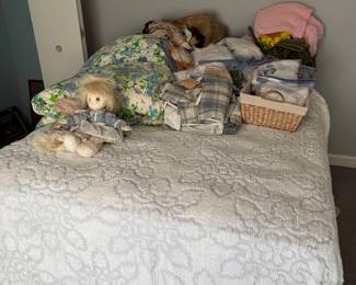 Bed and linens