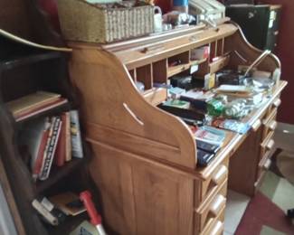 Roll top desk