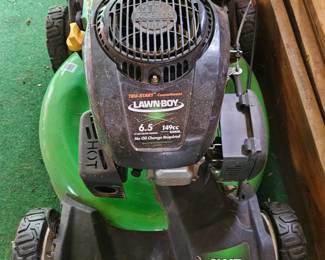 Lawn Boy SelfPropelled WalkBehind Mower second image