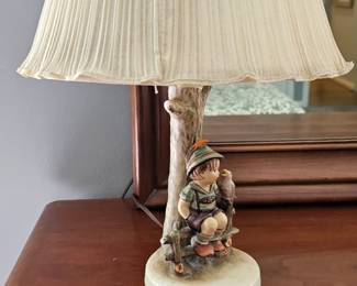 Hummel lamp