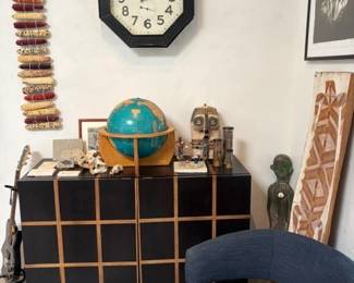 Fossils, skulls, vintage Denayer-Geppert Cartocraft world globe