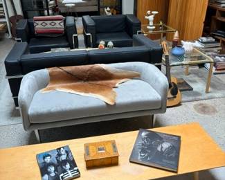 Alvar Aalto pinewood room divider, ca 1960; 'Corbusier' black leather 2 seater sofa and 2 armchairs