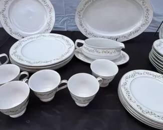 Brentwood cottonwood Fine China