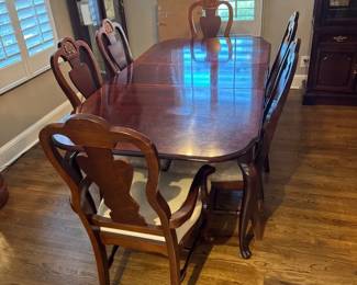 Basset Queen Anne Table with Chair 