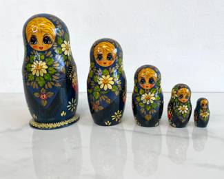 Lot 7080 Signed Vintage Matryoshka Nesting Dolls