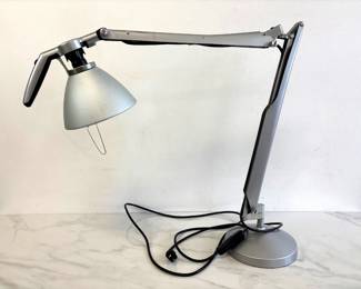 Lot 7612 Italian LucePlan Fortebraccio D33 Articulating Desk Lamp