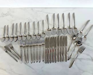 Lot 7077 Oneida Stainless Flatware