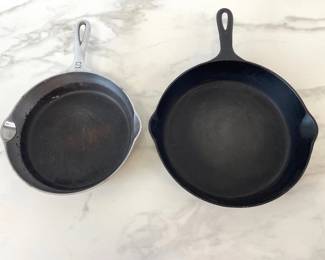 Lot 7269 Vintage Griswold Cast Iron Skillets
