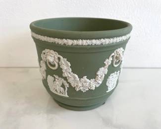 Lot 7084 Wedgwood Jasperware Planter