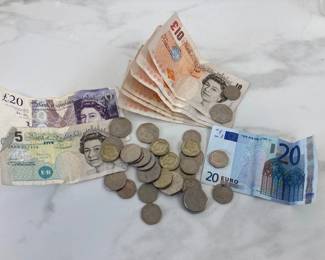 Lot 7498 Foreign Currency Paper Bills Coins