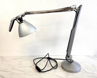 Lot 7613 Italian LucePlan Fortebraccio D33 Articulating Desk Lamp