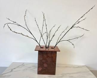 Lot 7462 Japanese Style Ikebana Pottery Vase