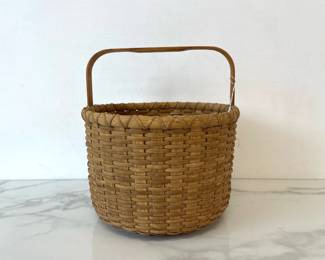 Lot 7264 Handwoven Signed Unity Maine Apple Basket