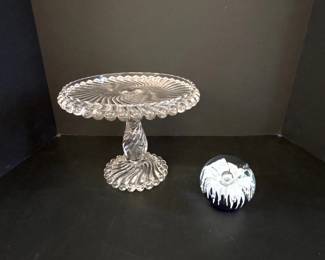 Lot 7561 Vintage Ball Swirl Cake Stand Art Glass Paperweight