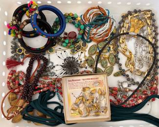 Lot 7457 Costume Jewelry