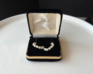 Lot 7442 14K Gold and Pearl Earrings Jewelry