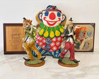 Lot 7148 Clown Figurines Pillow Art Plaques