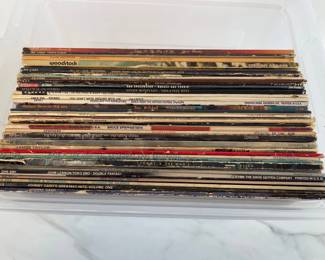 Lot 7103 Vintage Vinyl Records Albums Johnny Cash Bruce Springsteen Mamas Papas