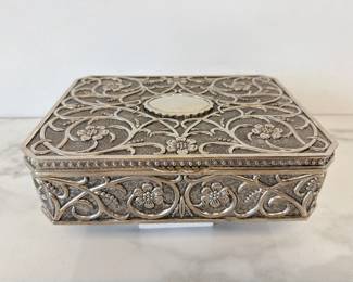 Lot 7456 Godinger SilverPlated Jewelry Trinket Box