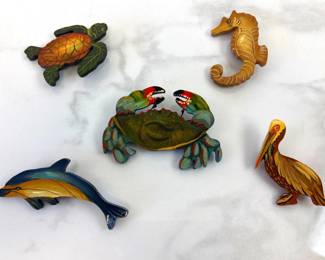 Lot 7492 NC Artist Nancy Gorr Hand Painted Wooden Ocean Beach Pins Brooches