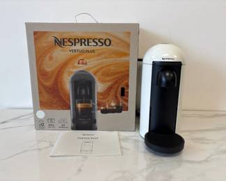 Lot 7190 Nespresso Verturo Plus Coffee Maker