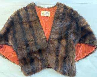 Lot 7582 Vintage Fur Shawl