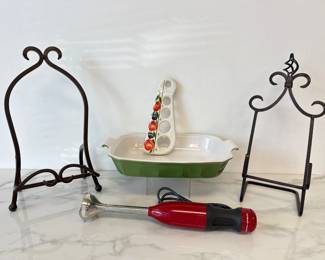 Lot 7368 Kitchen Aid Immersion Blender Emile Henry Baking Dish More