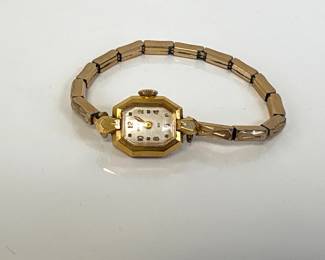 Lot 7410 Vintage Bulova L6 18K Gold Womens Watch Jewelry