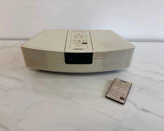 Lot 7282 Bose Wave Radio