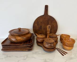Lot 7423 Vintage MCM Wooden Condiment Server Bowl Cutting Board Plates