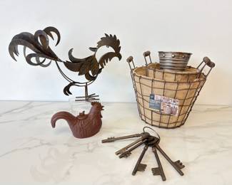 Lot 7455 Rustic Farmhouse Rooster Decor Baskets
