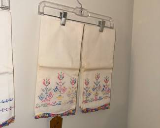 Items Located In The 2nd Floor 1st Bedroom