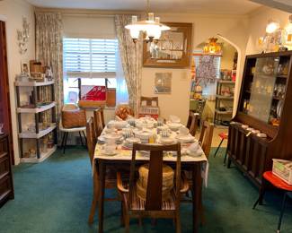 Items Located In The Dining Room