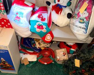 Items Located In The 2nd Bedroom (Vintage Toys & Games ~ Sewing)