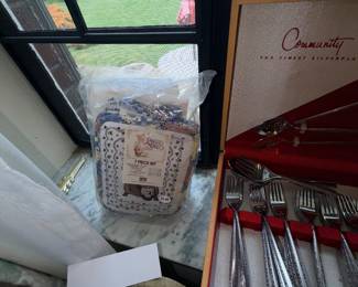 Items Located In The Dining Room