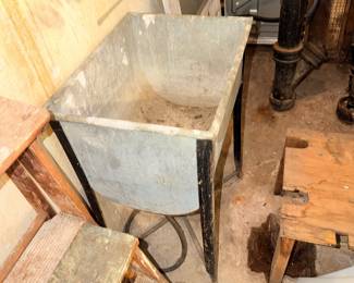 Items Located In The Lower Un-Finished Tool Room