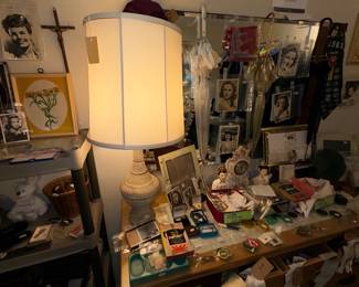 Items Located In The 1st Bedroom (MASTER)