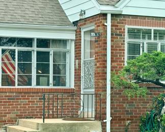 Entry To Vintage Affton Estate Sale