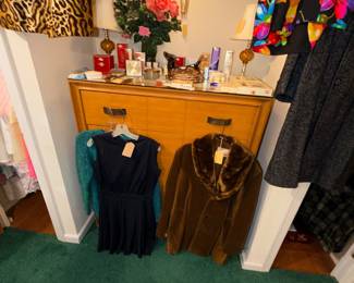 Items Located In The 1st Bedroom (MASTER)