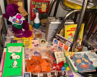 Items Located In The 2nd Bedroom (Vintage Toys & Games ~ Sewing)