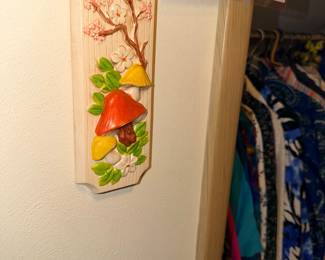 Items Located In The 2nd Floor 2nd Bedroom