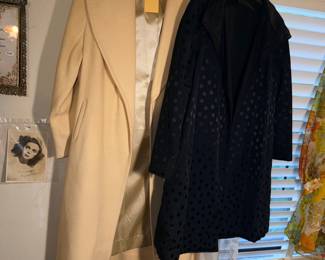 Items Located In The 1st Bedroom (MASTER)