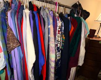 Items Located In The 2nd Floor 2nd Bedroom