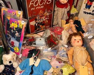 Items Located In The 2nd Bedroom (Vintage Toys & Games ~ Sewing)